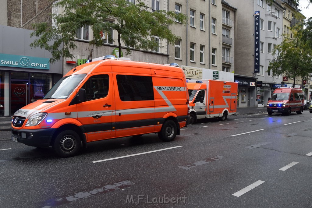 Feuer 2 Koeln Nippes Neusserstr P097.JPG - Miklos Laubert